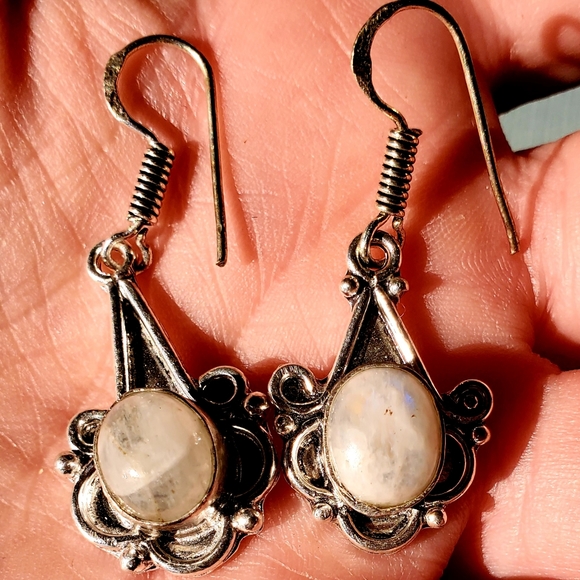 New Rainbow Moonstone Silver Earrings. - Picture 4 of 7